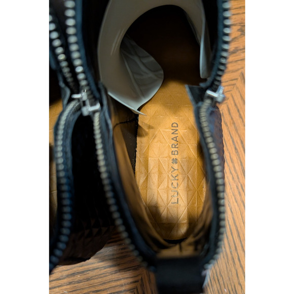 Lucky Brand Bartolino Black Leather Zippered Ankle Boots Size 12 NEW - Picture 7 of 9